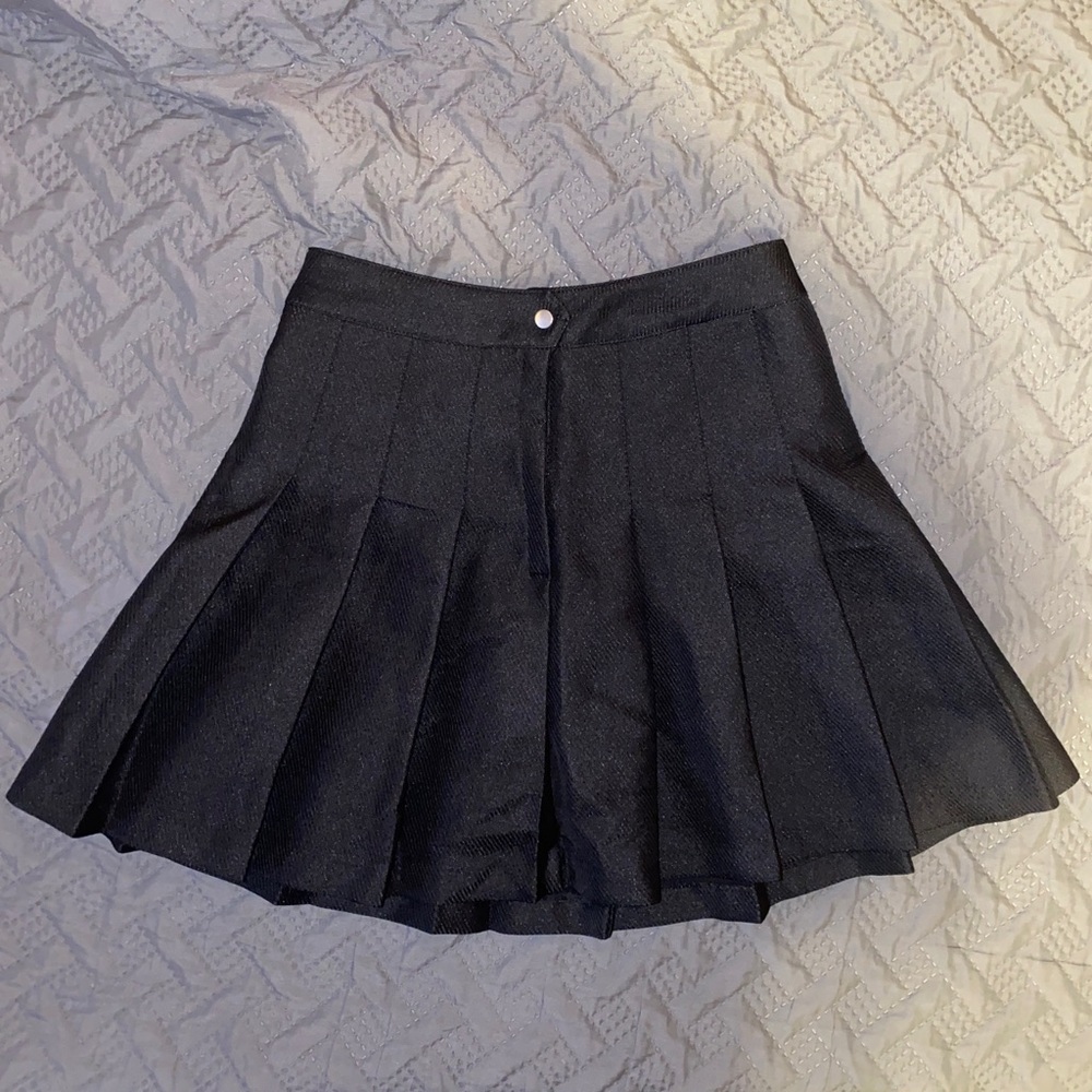 H&M Divided Black Pleaded Skirt Size 4 (Kids)